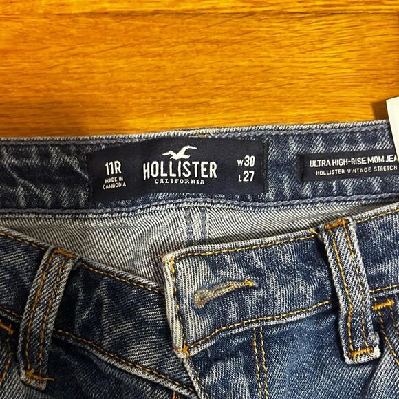 Hollister Women's Ripped mom jeans - Picture 2 of 3